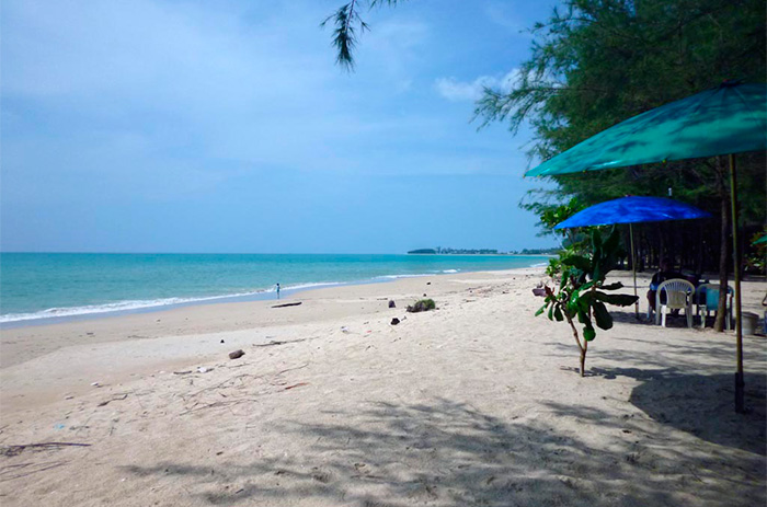 Пляж Банг Сак (Bang Sak)