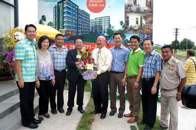 На открытии присутствовал мэр города и администрация нового отеля