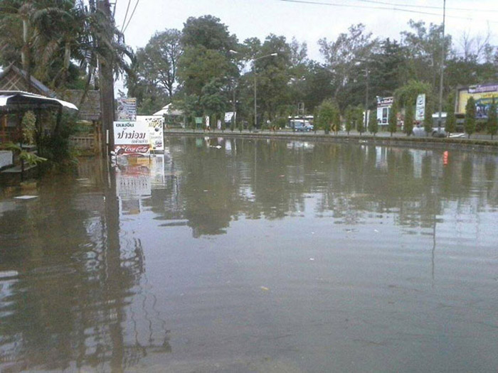 Тайланд оказал финансовую помощь Камбодже, пострадавшей от наводнения