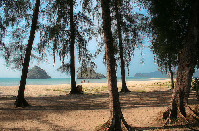 Пляж Нопарат Тара на Краби