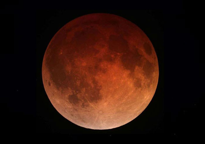 Полное лунное затмение произойдет 4 апреля 2015 года