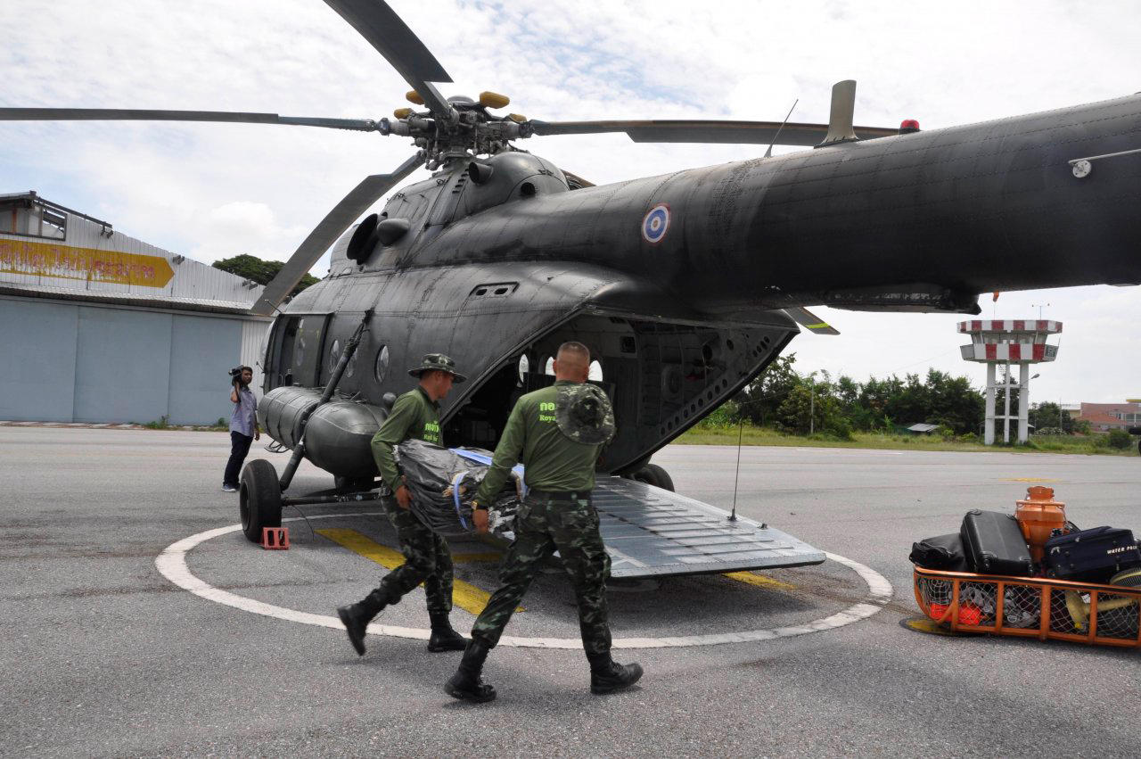 Вертолёты Ми-17, стоящие на вооружении Королевской армии Таиланда направлены в районы, пострадавшие от паводков в Таиланде. Фото The Nation 30 июня 