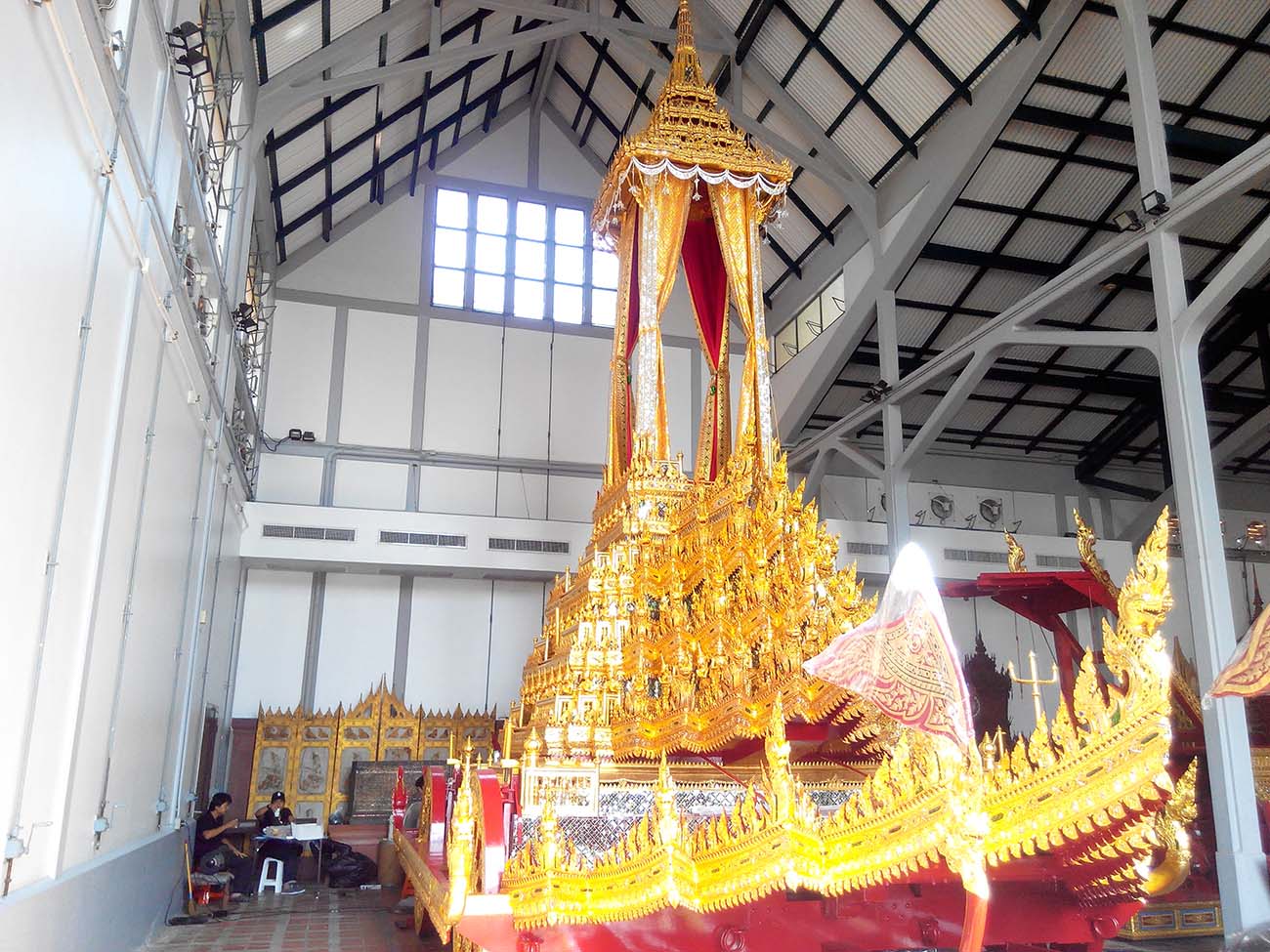 Золотая колесница "Великая победа" Пхра Маха Пхичай Ратчарот. Фото Новости Таиланда