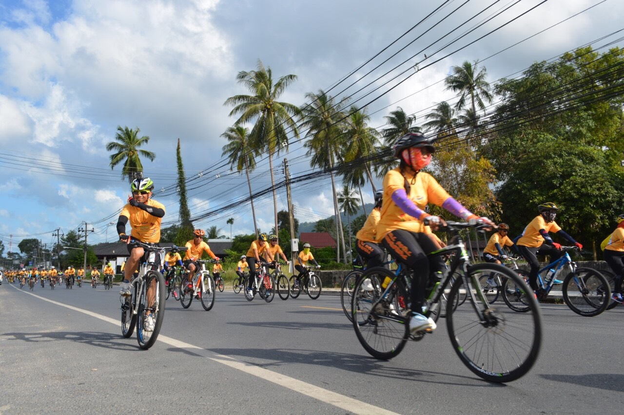 Более 1500 велосипедистов со всего Таиланда приняли участие в марафоне на фестивале Самуи 2017. Фото PRD