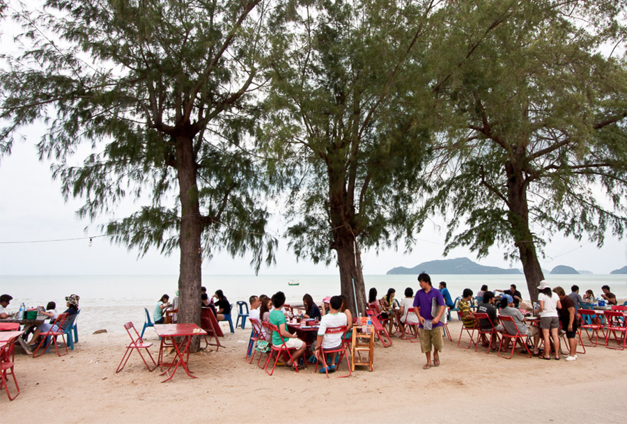 Пляжный ресторан в Ча Аме 
