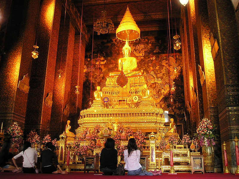 Ват Пхо, один из самых знаковых храмов Бангкока. Хотя бы один день в своей жизни, каждый тайский мужчина был буддийским монахом. Фото Asia Exchange 