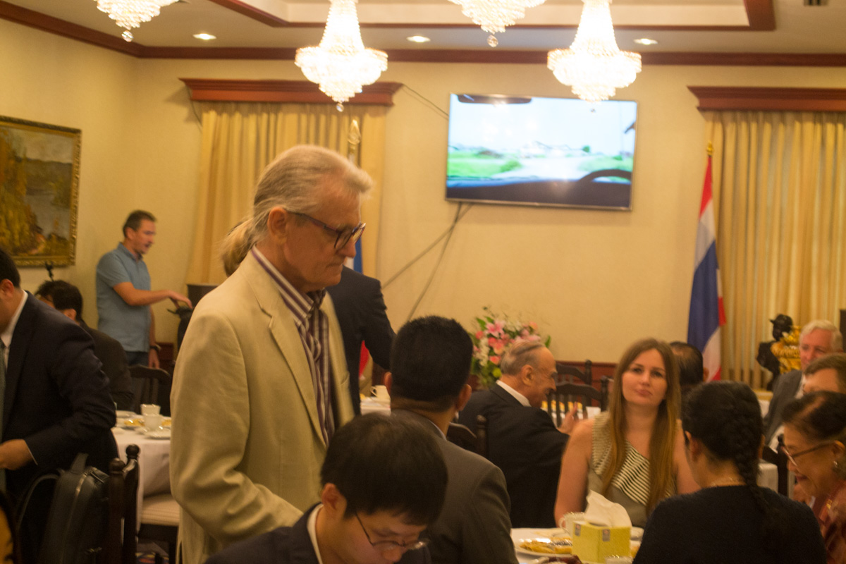 Гости презентации книги о Сахалине на мероприятии "Интеллектуальный чай с Послом". Фото Новости Таиланда