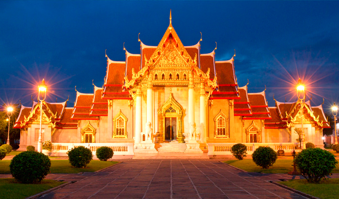 Ват Бенчамабопхит - Мраморный храм в Бангкоке. Один из самых красивых храмов тайской столицы. Фото Make My Trip