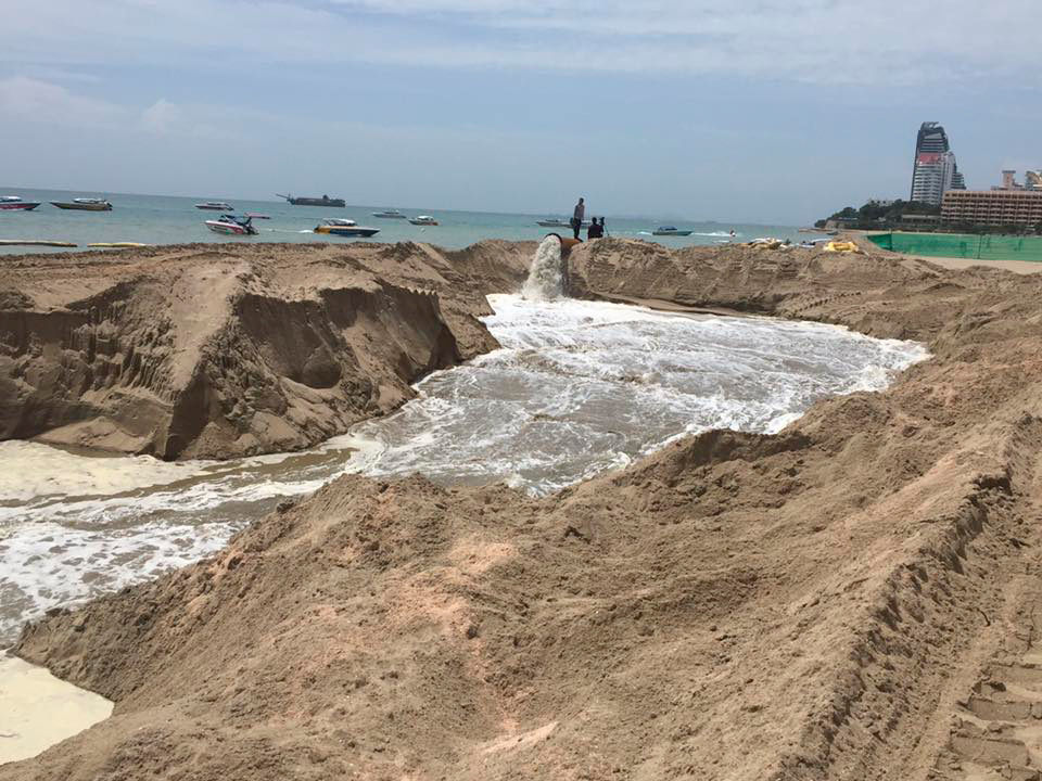 Реконструкция пляжа Паттайи. Фото Love Pattaya Thailand