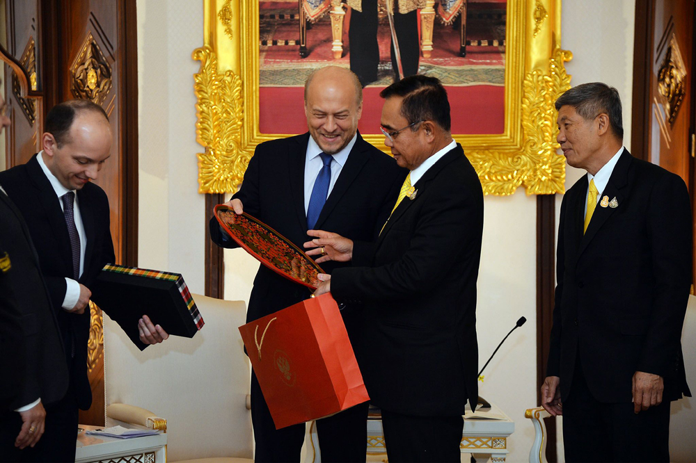 Встреча российского Посла г-на Томихина с Премьер-министром Таиланда г-ном Праютом Чан-Оча. Фото Посольства РФ в Таиланде.