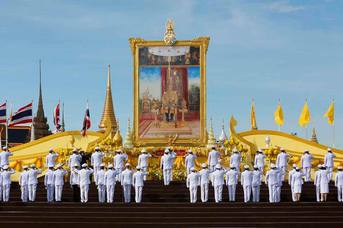 Церемония поздравления в честь Дня рождения Его Величества Короля Таиланда. Фото Bangkok Post