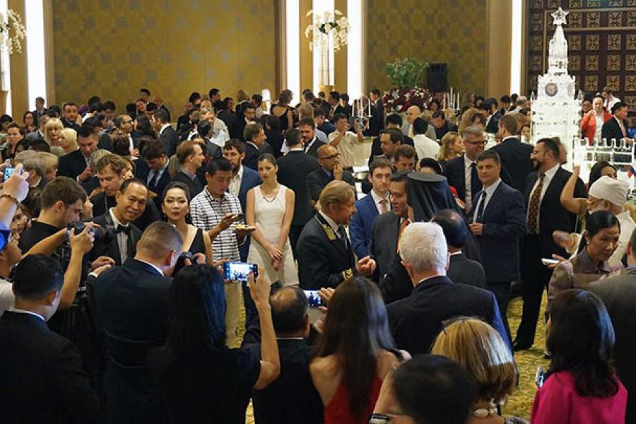 Более 500 гостей на торжественном приёме, устроенном в честь Дня России Послом РФ Кириллом Барским