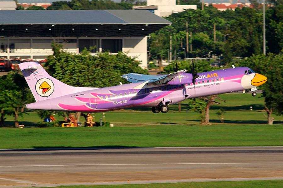 Самолёт авиакомпании Nok Air ATR72-500 