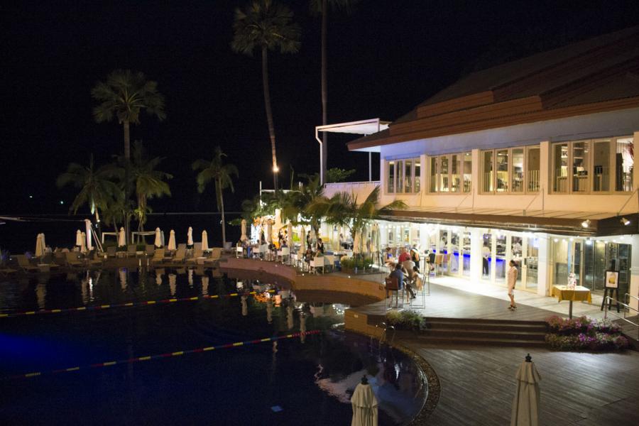 Ресторан Beach Club отеля Pullman Pattaya Hotel G, пляж Вонгамат