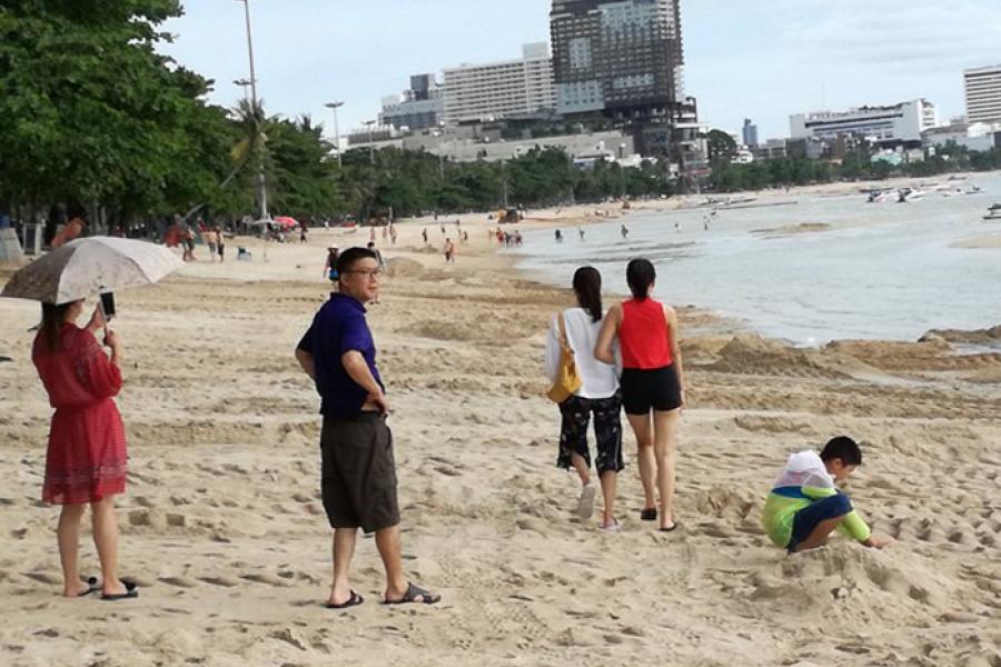 Центральный пляж сияет чистотой. Фото Pattaya Mail