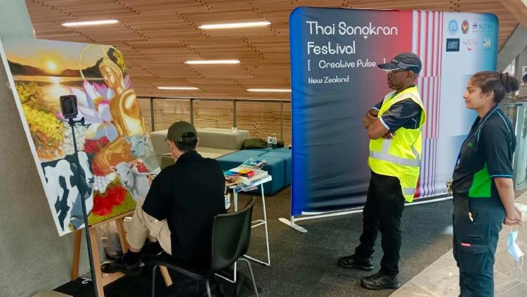 Таиланд продвигает традицию Сонгкран на фестивале в Новой Зеландии
