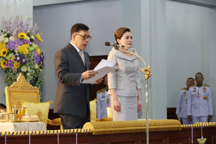 Его Величество Король Таиланда принял на аудиенции тайских послов и генеральных консулов