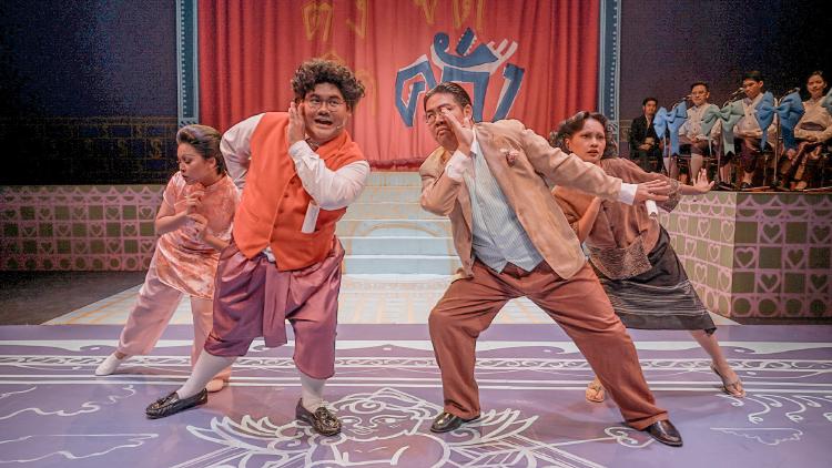 Министерство культуры представляет королевскую литературную постановку в Университете Чулалонгкорн