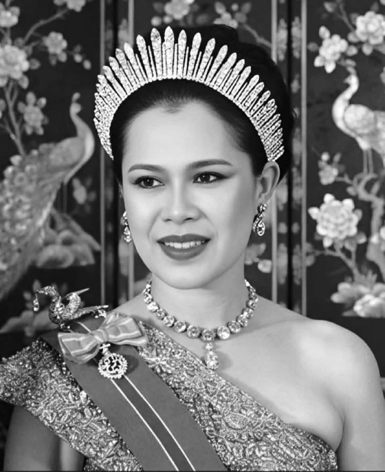 Её Величество Королева Сирикит Королева-мать скончалась в возрасте 93 лет