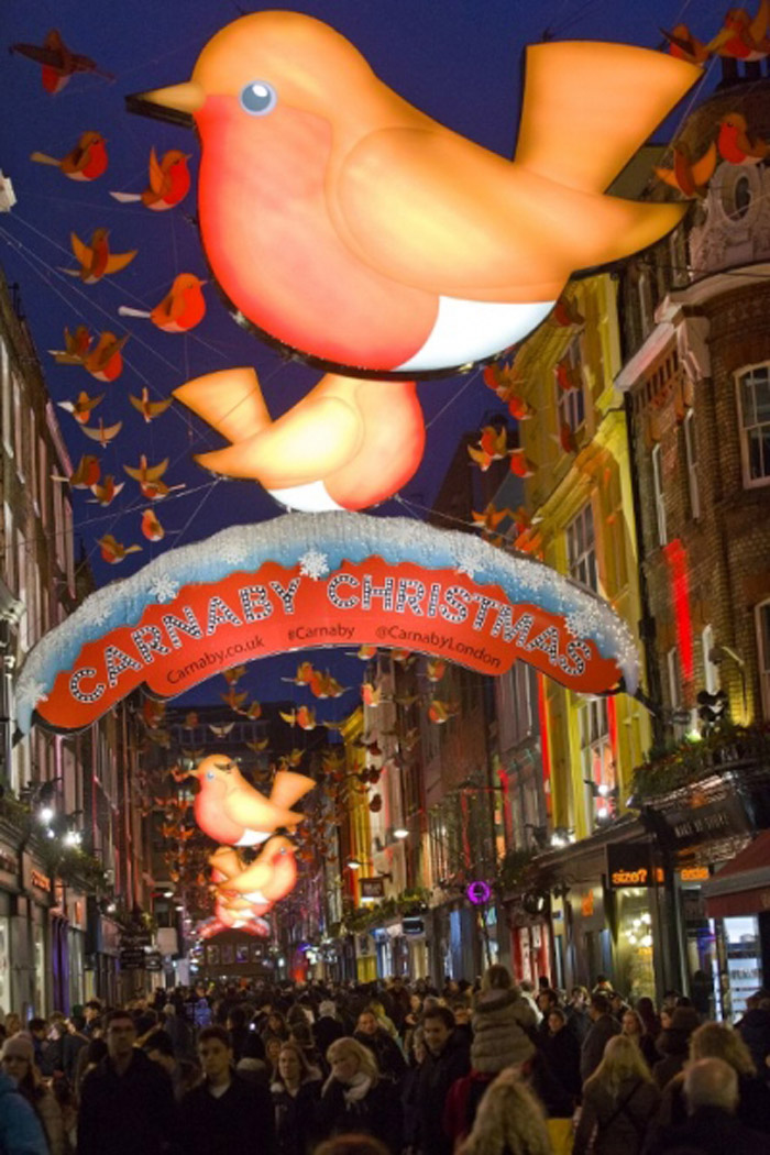 Великобритания: Лондон украшен  к Рождеству