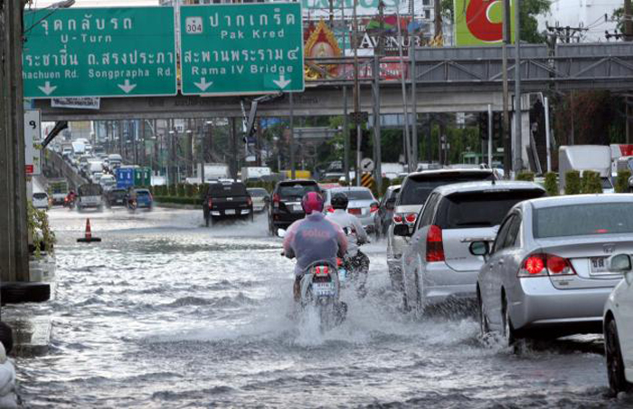 Бангкок дождь