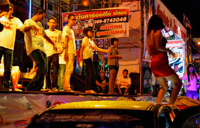 Бун Банг Фай — ракетный фестиваль Тайланда