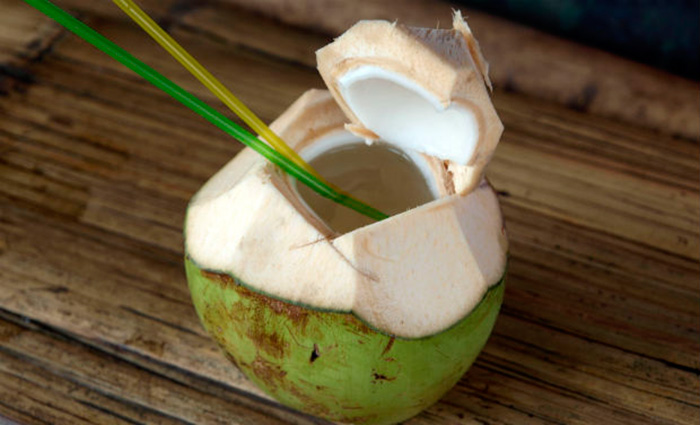 Что находится внутри кокоса?