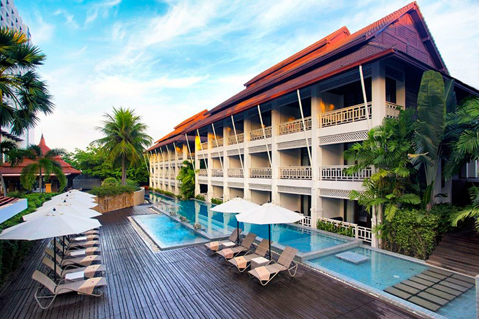 Villa Lanai - в стиле тайской роскоши и изысканности. Из номеров первого этажа спуск в бассейн