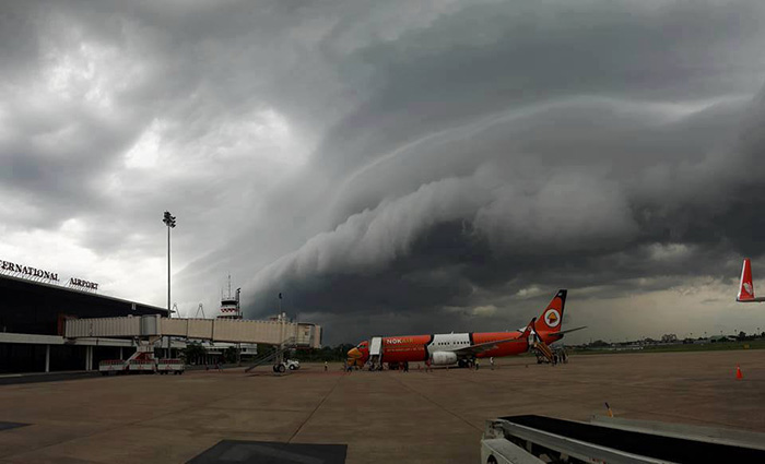 «Облака Arcus» над аэропортом Убон Ратчатхани 30 мая 2016