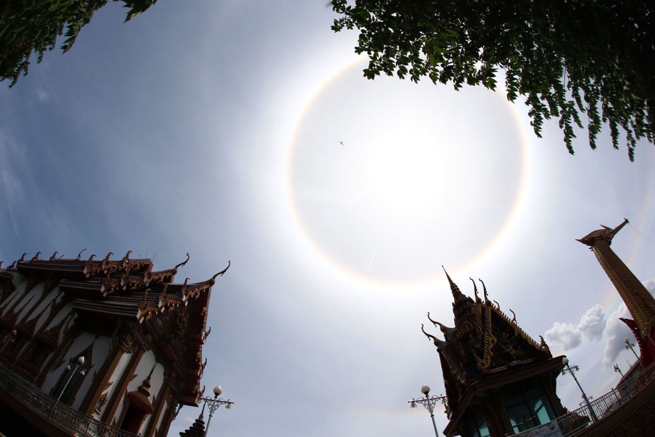 Радуга вокруг солнца в Бангкоке 29 июня. Фото The Nation