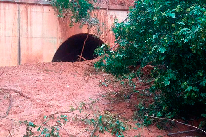 Тоннель в провинции Лопбури погребён под огромным оползнем. Фото Департамента железнодорожного транспорта Таиланда