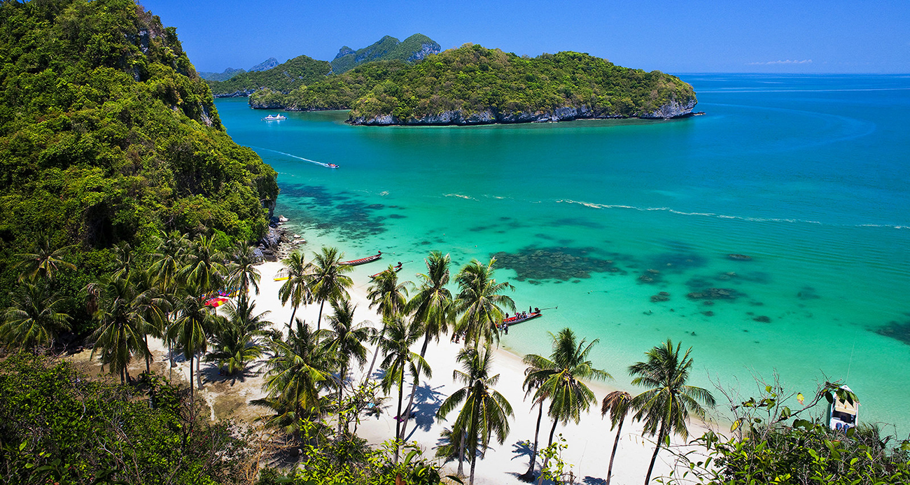 Острова Национального морского парка Му Ко Анг Тонг расположены вблизи островов Самуи и Панган