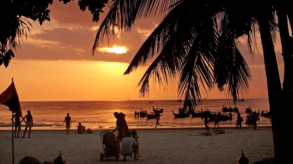 Ко Кланг хранит очарование спокойной атмосферы на уединенных пляжах в 5-ти минутах от Краби