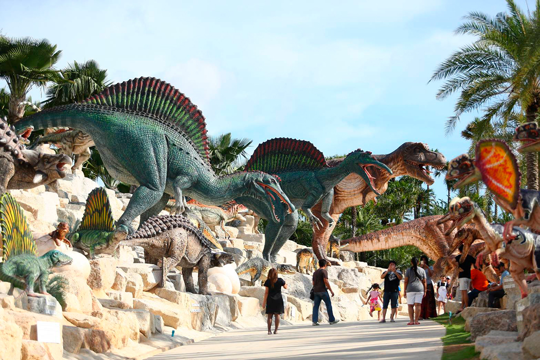 Долина динозавров - новое пространство в тропическом саду Нонг Нуч