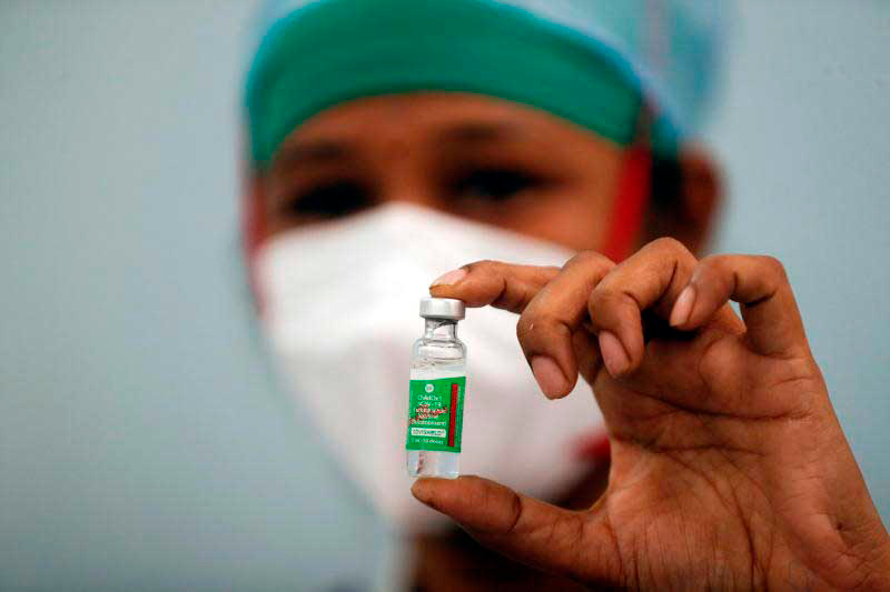 Вакцина AstraZeneca для «экстренного применения». Фото Bangkok Post