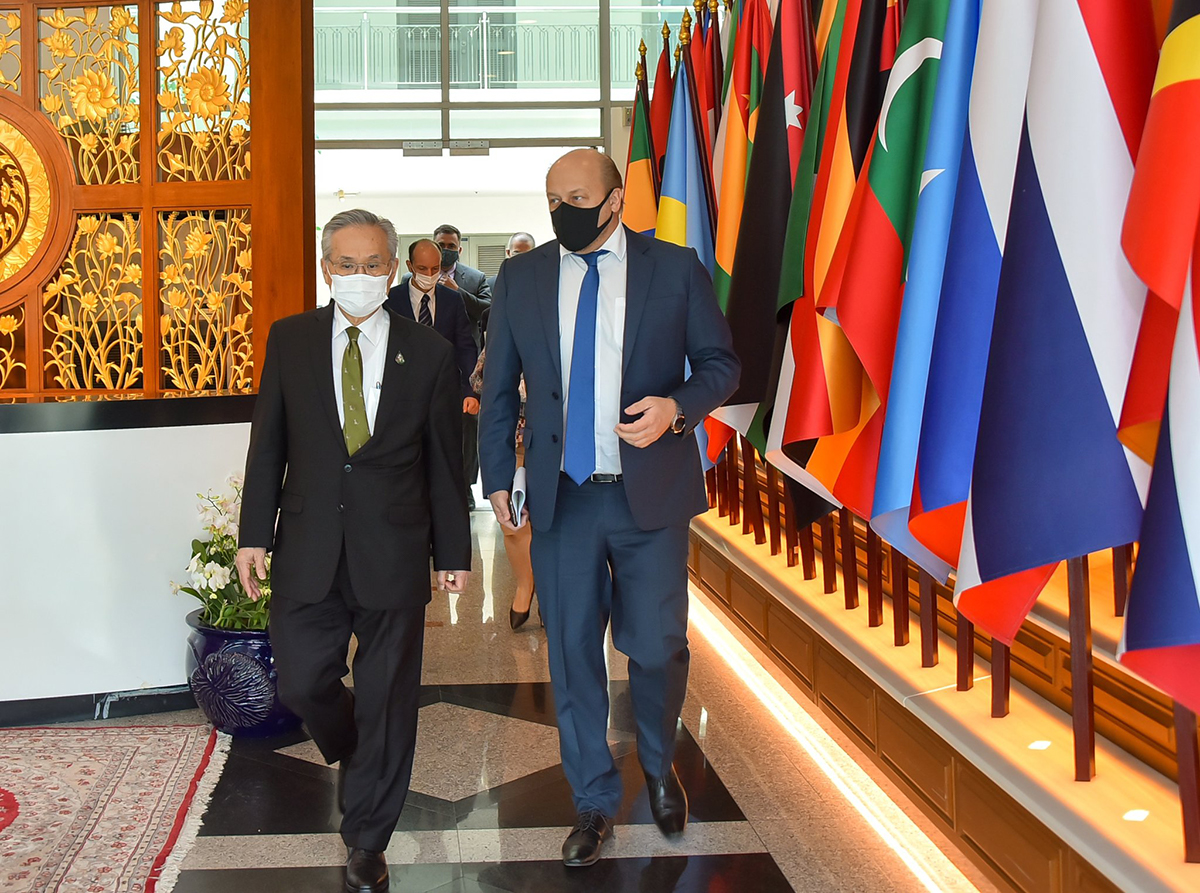 Встреча Министра иностранных дел Таиланда и Чрезвычайного и Полномочного Посла России в Таиланде. Фото МИД Таиланда