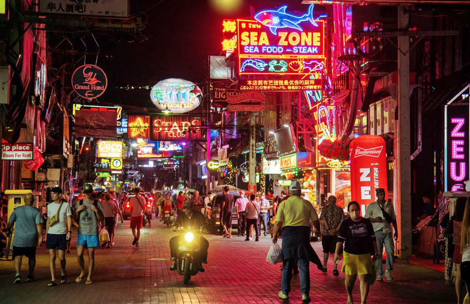 Pattaya Walking Street в январе 2023. Фото Pattaya Mail