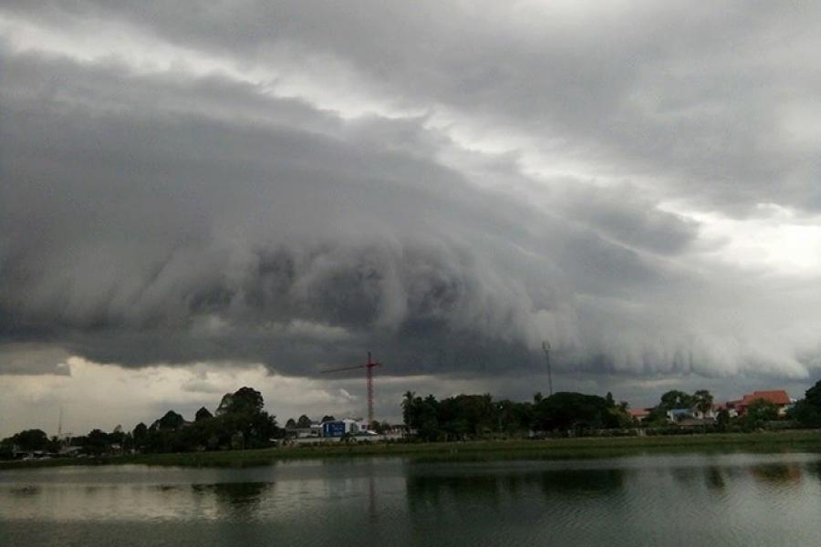 «Облака Arcus» над Убон Ратчатхани 30 мая 2016